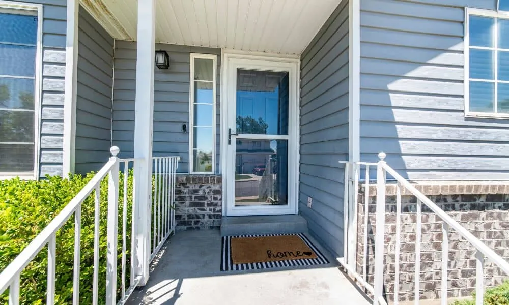 4 Benefits of Installing a Storm Door for Your Home