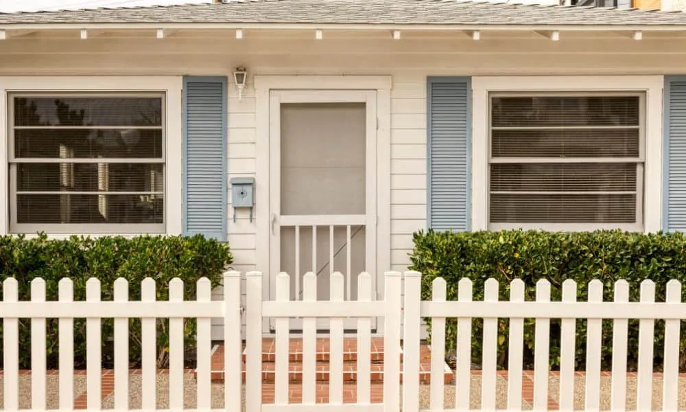 Storm Doors vs. Screen Doors: What Are the Differences?